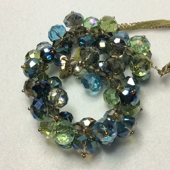 FINAL SALE PRICE Ali Khan New York Sparkly Necklace in Green/Blue - Picture 3 of 4